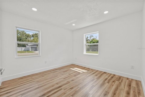 House in Tampa, Florida 3 bedrooms, 111.48 sq.m. № 1900531 - photo 20