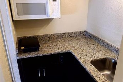 Снять в аренду квартиру в Итонвилл, Флорида 2 комнаты, 37.16м2, № 2103814 - фото 7