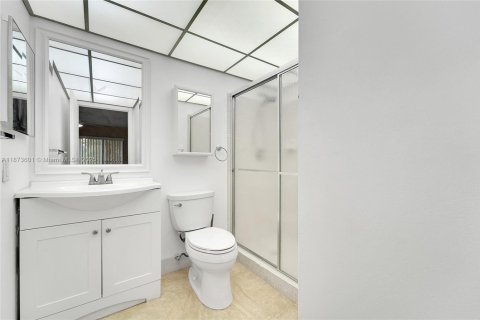 Condominio en venta en Tamarac, Florida, 2 dormitorios, 76.83 m2 № 1926998 - foto 15