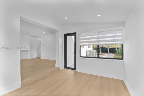 Villa ou maison à vendre à Cutler Bay, Floride: 4 chambres, 123.65 m2 № 2004658 - photo 12