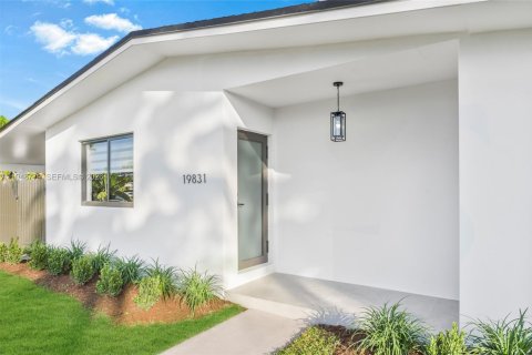 Villa ou maison à vendre à Cutler Bay, Floride: 4 chambres, 123.65 m2 № 2004658 - photo 5