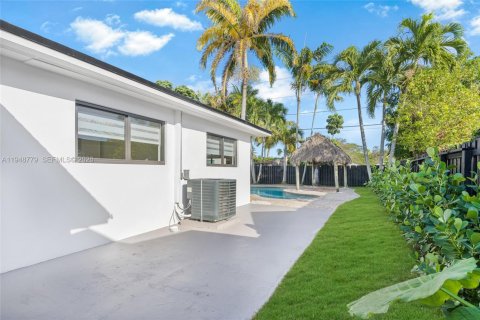 Villa ou maison à vendre à Cutler Bay, Floride: 4 chambres, 123.65 m2 № 2004658 - photo 25