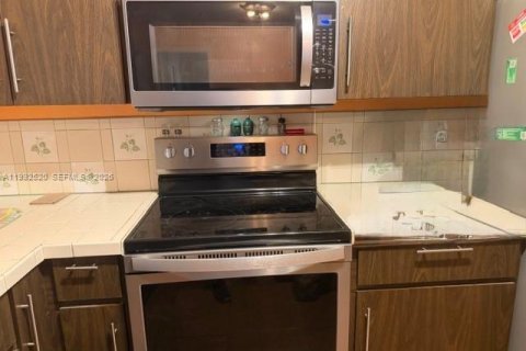 Casa en venta en West Palm Beach, Florida, 3 dormitorios, 113.53 m2 № 2055792 - foto 10