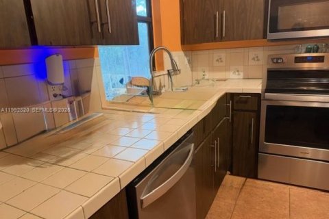 Casa en venta en West Palm Beach, Florida, 3 dormitorios, 113.53 m2 № 2055792 - foto 9