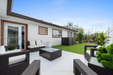 Villa ou maison à vendre à Oakland Park, Floride: 3 chambres, 106.28 m2 № 2060921 - photo 8