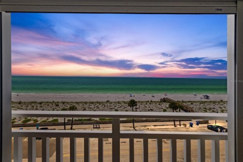 Copropriété à vendre à Saint Pete Beach, Floride: 2 chambres, 124.49 m2 № 2308291 - photo 5