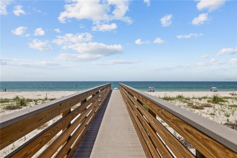 Copropriété à vendre à Saint Pete Beach, Floride: 2 chambres, 124.49 m2 № 2308291 - photo 3