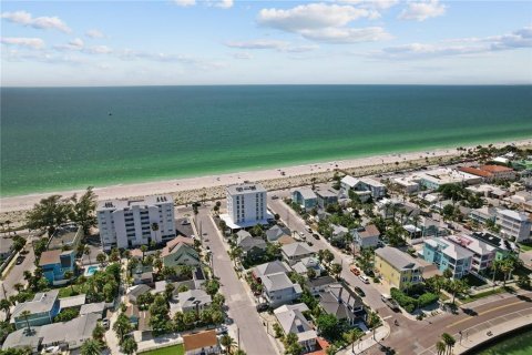 Copropriété à vendre à Saint Pete Beach, Floride: 2 chambres, 124.49 m2 № 2308291 - photo 4