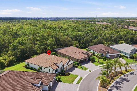 House in Bradenton, Florida 4 bedrooms, 256.22 sq.m. № 2096996 - photo 4