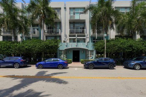 Condominio en Delray Beach, Florida, 1 dormitorio  № 2268270