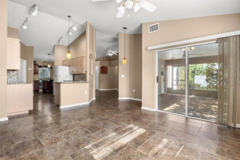 Casa en venta en Winter Haven, Florida, 3 dormitorios, 163.14 m2 № 1909868 - foto 15