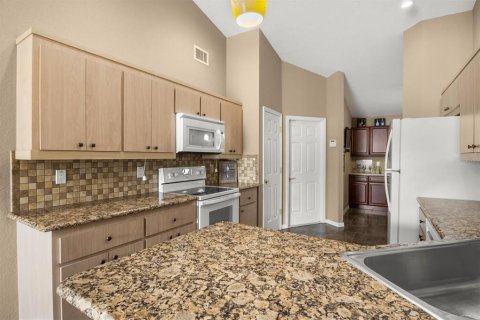 Casa en venta en Winter Haven, Florida, 3 dormitorios, 163.14 m2 № 1909868 - foto 12