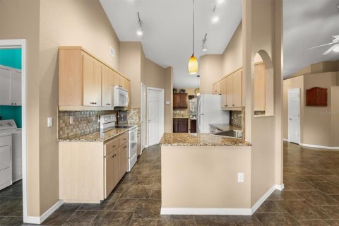 Casa en venta en Winter Haven, Florida, 3 dormitorios, 163.14 m2 № 1909868 - foto 10