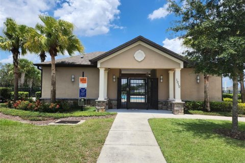 Townhouse in Davenport, Florida 4 bedrooms, 187.11 sq.m. № 1724343 - photo 27