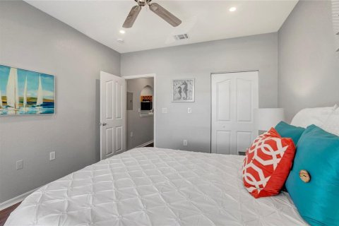 Condo in Tampa, Florida, 1 bedroom  № 1827267 - photo 29