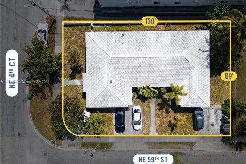 Immobilier commercial à vendre à Miami, Floride № 1692017 - photo 6