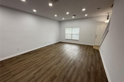 Touwnhouse à vendre à Orlando, Floride: 2 chambres, 116.87 m2 № 2404918 - photo 6