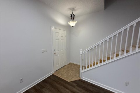 Touwnhouse à vendre à Orlando, Floride: 2 chambres, 116.87 m2 № 2404918 - photo 2