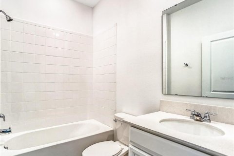 Villa ou maison à vendre à Haines City, Floride: 4 chambres, 193.24 m2 № 1901398 - photo 15