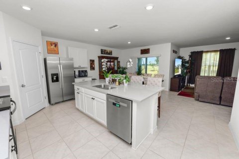 Villa ou maison à louer à Haines City, Floride: 4 chambres, 175.31 m2 № 2107185 - photo 10