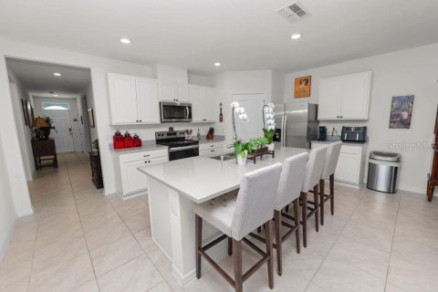 Villa ou maison à louer à Haines City, Floride: 4 chambres, 175.31 m2 № 2107185 - photo 14