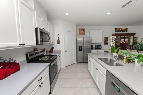 Villa ou maison à louer à Haines City, Floride: 4 chambres, 175.31 m2 № 2107185 - photo 11