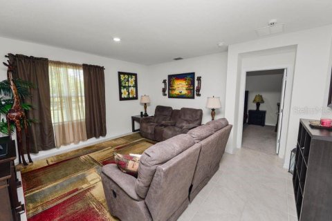Villa ou maison à louer à Haines City, Floride: 4 chambres, 175.31 m2 № 2107185 - photo 19