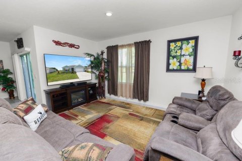 Villa ou maison à louer à Haines City, Floride: 4 chambres, 175.31 m2 № 2107185 - photo 18