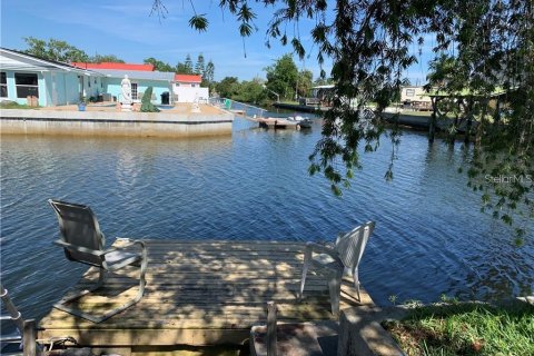 Casa en venta en Hudson, Florida, 2 dormitorios, 90.3 m2 № 1919151 - foto 1