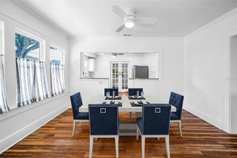 House in Saint Petersburg, Florida 2 bedrooms, 101.64 sq.m. № 2206909 - photo 20