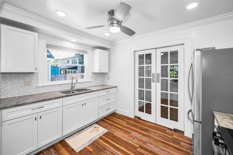 House in Saint Petersburg, Florida 2 bedrooms, 101.64 sq.m. № 2206909 - photo 25