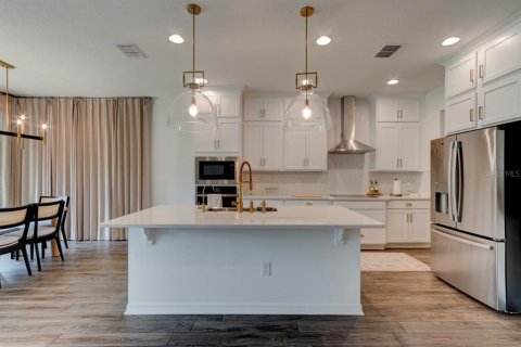 Villa ou maison à vendre à Sanford, Floride: 5 chambres, 350.71 m2 № 2096131 - photo 4