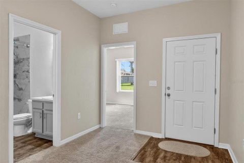 House in New Smyrna Beach, Florida 4 bedrooms, 169.55 sq.m. № 2217196 - photo 4