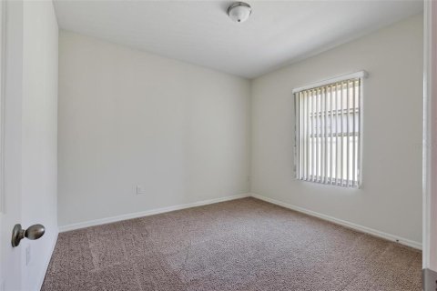 House in New Smyrna Beach, Florida 4 bedrooms, 169.55 sq.m. № 2217196 - photo 10
