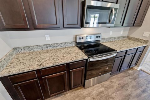 House in New Smyrna Beach, Florida 4 bedrooms, 169.55 sq.m. № 2217196 - photo 28