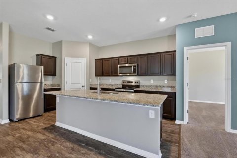 House in New Smyrna Beach, Florida 4 bedrooms, 169.55 sq.m. № 2217196 - photo 24
