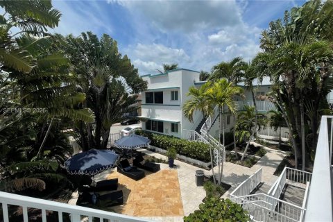 Casa en alquiler en Miami Beach, Florida № 2019358 - foto 11