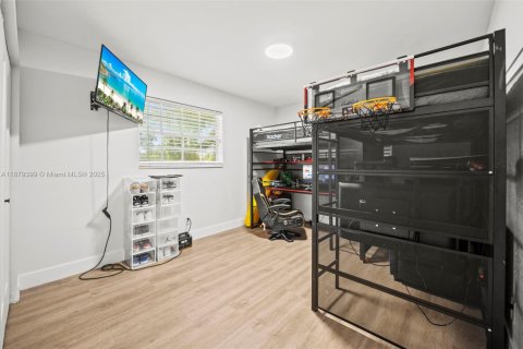 Купить виллу или дом в Саутвест-Ранчес, Флорида 4 спальни, 231.51м2, № 1981352 - фото 18