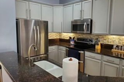 Townhouse in Apollo Beach, Florida 3 bedrooms, 256.69 sq.m. № 1609405 - photo 12