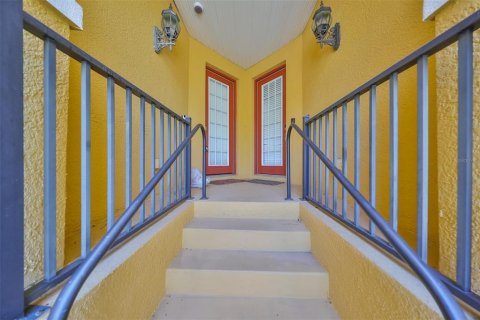 Townhouse in Apollo Beach, Florida 3 bedrooms, 256.69 sq.m. № 1609405 - photo 3