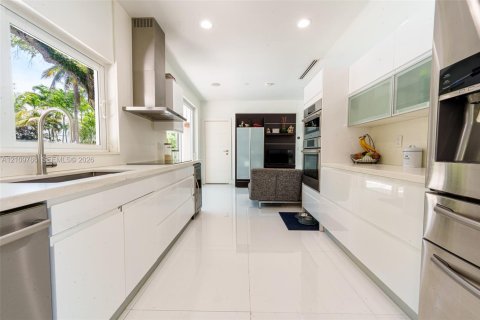 Casa en alquiler en Palmetto Bay, Florida, 3 dormitorios, 226.31 m2 № 2424446 - foto 7