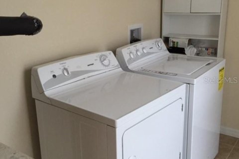Townhouse in Orlando, Florida 3 bedrooms, 126.72 sq.m. № 2224864 - photo 5
