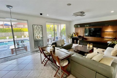 Casa en alquiler en Weston, Florida, 6 dormitorios, 281.49 m2 № 2054587 - foto 20