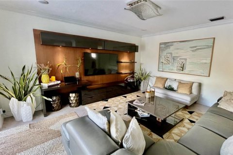 Casa en alquiler en Weston, Florida, 6 dormitorios, 281.49 m2 № 2054587 - foto 19