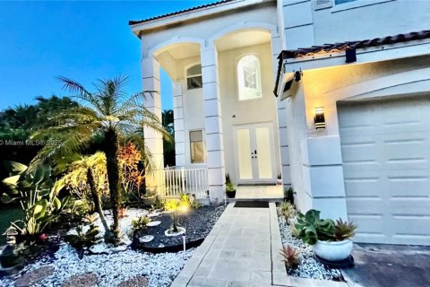 Casa en alquiler en Weston, Florida, 6 dormitorios, 281.49 m2 № 2054587 - foto 4