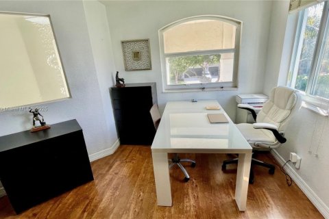 Casa en alquiler en Weston, Florida, 6 dormitorios, 281.49 m2 № 2054587 - foto 22