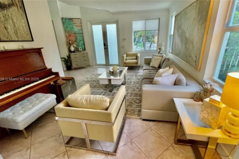 Casa en alquiler en Weston, Florida, 6 dormitorios, 281.49 m2 № 2054587 - foto 6