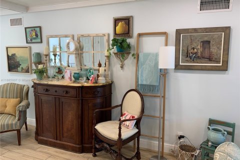 Condo in Stuart, Florida, 2 bedrooms  № 1945630 - photo 14