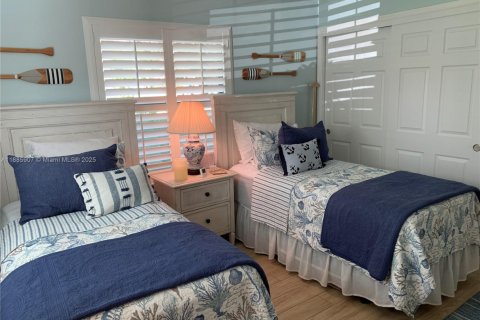 Condo in Stuart, Florida, 2 bedrooms  № 1945630 - photo 28