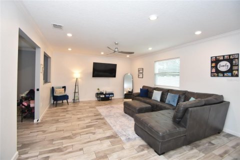 Villa ou maison à louer à Palm Coast, Floride: 5 chambres, 276.2 m2 № 1901668 - photo 8